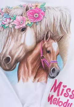 Принт на футболке Miss Melody, белый