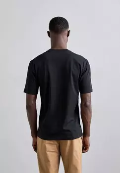 Принт на футболке MOSCHINO, черный