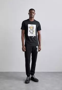 Принт на футболке MOSCHINO, черный