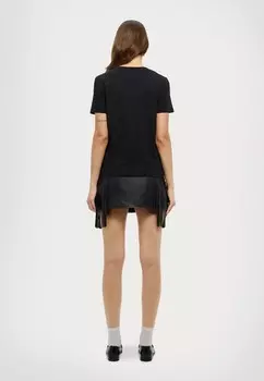 Принт на футболке MOSCHINO, черный