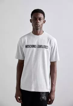 Принт на футболке MOSCHINO, серый