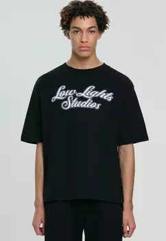 Принт на футболке SHUTTER LOW LIGHTS STUDIOS®, черный