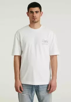 Принт на футболке STITCH CHASIN', белый