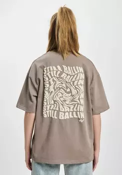 Принт на футболке WAVY DEF, бежевый