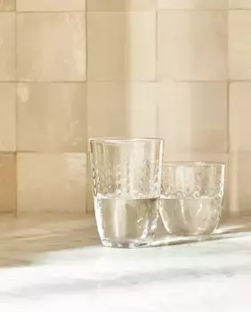 Приподнятый дизайнерский стакан Zara Home, прозрачный