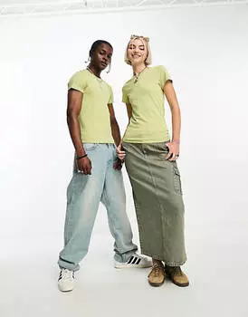 Приталенная футболка унисекс Weekday Conan пыльно-зеленого цвета эксклюзивно для ASOS