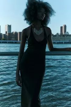 Приталенное платье с открытой спиной ZARA, черный