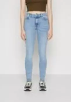 Приталенные брюки PCDANA Pieces, светло-голубой