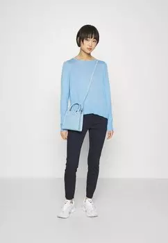 Приталенный фасон Vero Moda, красный Vmwild Seven Push Up