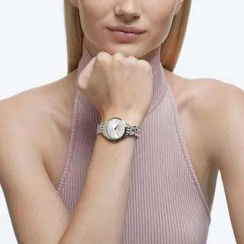 Привлечь часы Swarovski