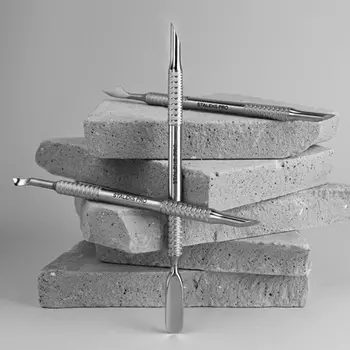 Профессиональные мастера маникюра и педикюра, Staleks