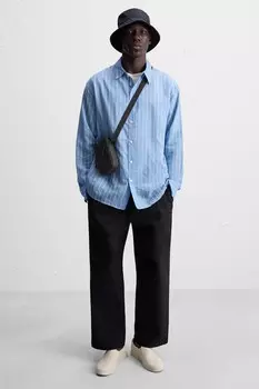 Прорезиненная сумка через плечо ZARA, черный