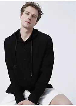 Простая черная мужская рубашка с воротником с капюшоном Black On Black