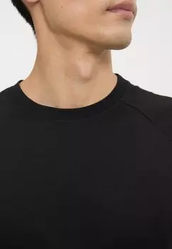 Простая футболка Essential Collective, черный