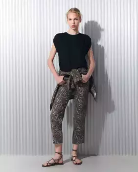 Простая женская футболка без рукавов Easy Wear, черный