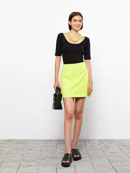 Простая женская футболка с коротким рукавом и U-образным вырезом LCW Casual, черный