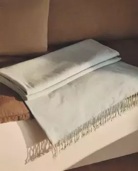 Простое одеяло из синели Zara Home, синий