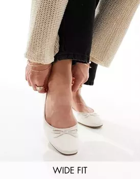 Простые балетки цвета слоновой кости с бантом ASOS Wide Fit Lullaby, широкого кроя