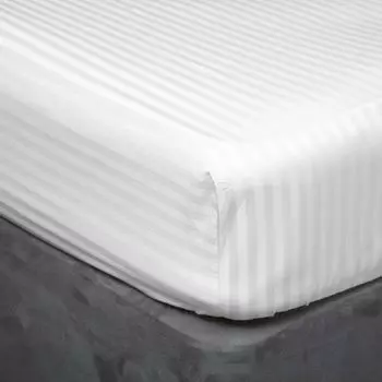 Простыня Belledorm с плотностью нитей 540 и экстра глубокой атласной полоской на подгонке BM193 (Superking) (белый)