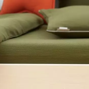 Простыня KraftKids на подкладке двойная из креп-зеленого осенне-зеленого кроя. ф. матрас 90 х 200 см.