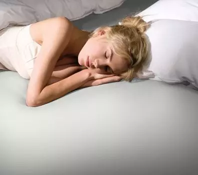 Простыня на подкладке Bella Donna благородная махровая ткань 060 Formesse, белый