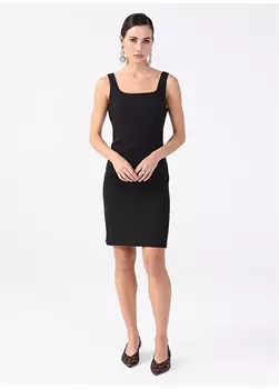 Прямое длинное черное женское платье с U-образным вырезом Fabrika