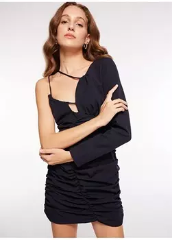 Прямое темно-синее мини-платье с воротником Fabrika