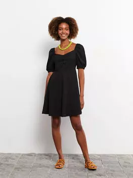 Прямое женское платье с коротким рукавом и воротником в форме сердца LCW Casual