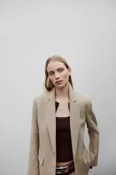 Прямой блейзер с мягкими плечами ZARA, кэмел