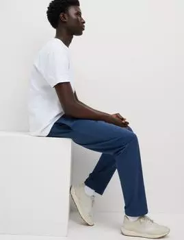 Прямые брюки-джоггеры из хлопка с высоким содержанием хлопка Marks & Spencer, цвет Light denim