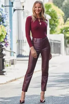 Прямые брюки из искусственной кожи Croc Sosandar, красный