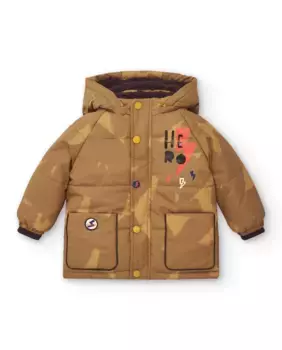 Пуховик для мальчика с капюшоном и принтом "Герой" Tuc tuc, цвет Mostaza