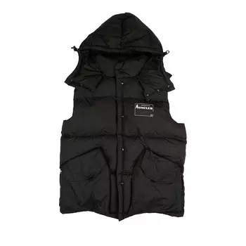 Пуховик Moncler Kyle Gilet с логотипом, черный цвет