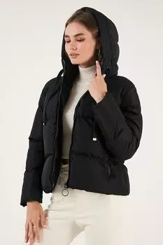 Пуховик стандартного кроя с капюшоном и карманами 640Y002 Lela, черный