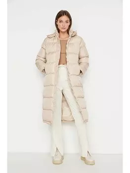 Пуховик trendyol Wintermantel, кремовый