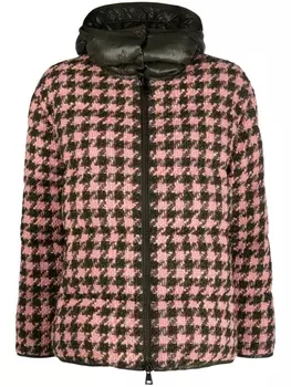 Пуховик в ломаную клетку с капюшоном Moncler, зеленый