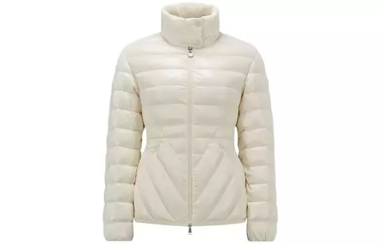 Пуховик женский белый Moncler
