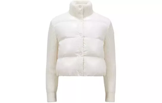 Пуховик женский белый Moncler