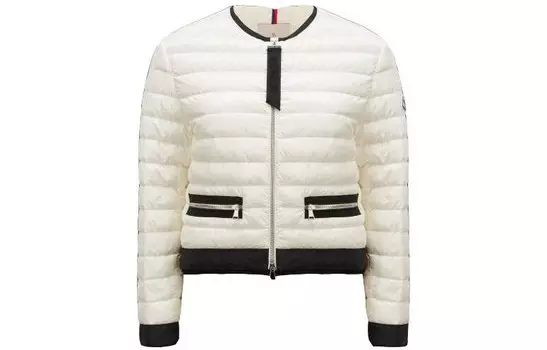 Пуховик женский белый Moncler