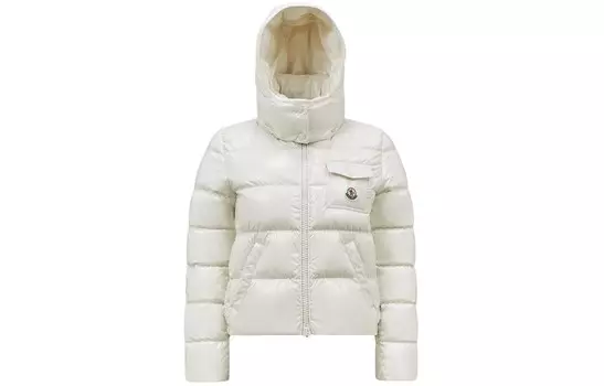 Пуховик женский белый Moncler