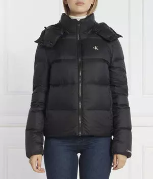 Пуховик женский Calvin Klein Jeans утепленный короткий, черный