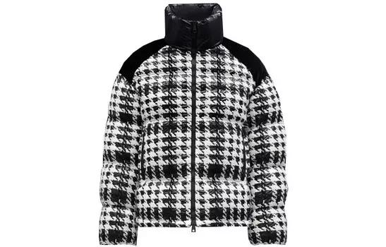 Пуховик женский черный Moncler