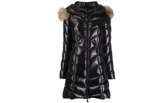 Пуховик женский черный Moncler