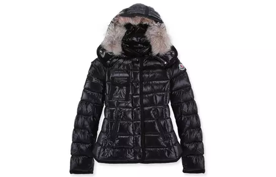 Пуховик женский черный Moncler