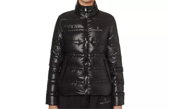 Пуховик женский черный Moncler