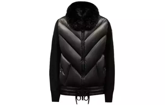 Пуховик женский черный Moncler