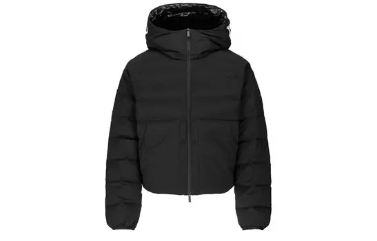 Пуховик женский черный Moncler