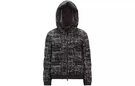 Пуховик женский черный Moncler
