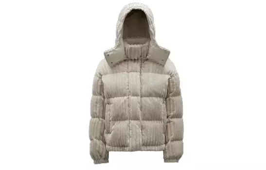 Пуховик женский Ivory White Moncler