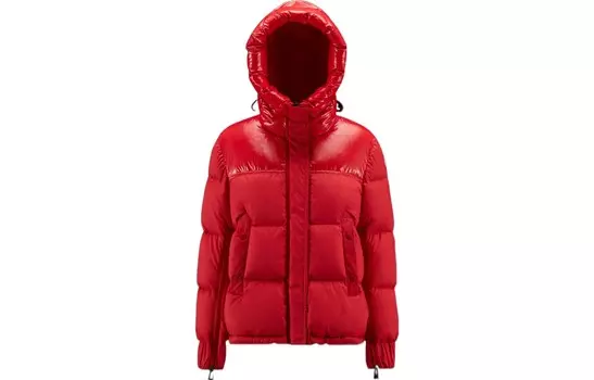 Пуховик женский красный Moncler